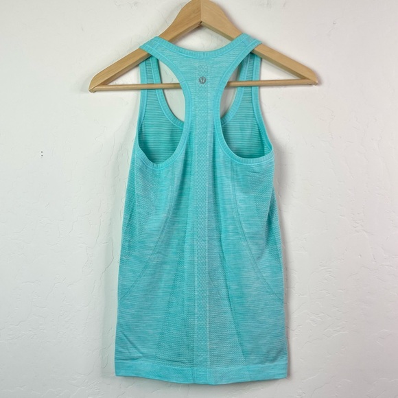 Lululemon Run: Swiftly Tech Racerback
Heathered Angel Blue Top W1F10S, Size 4 - Picture 4 of 16